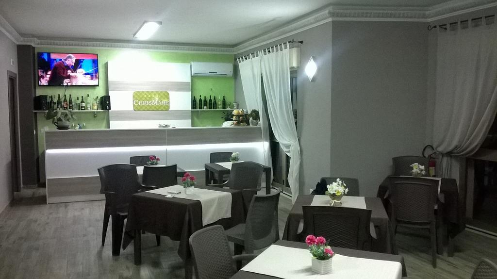 Chrismare Hotel Мацео Екстериор снимка