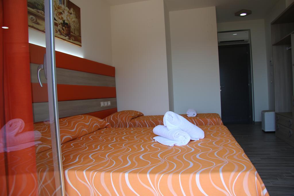 Chrismare Hotel Мацео Екстериор снимка